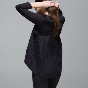 RARE LULULEMON Black Long Sleeve Pleated Top